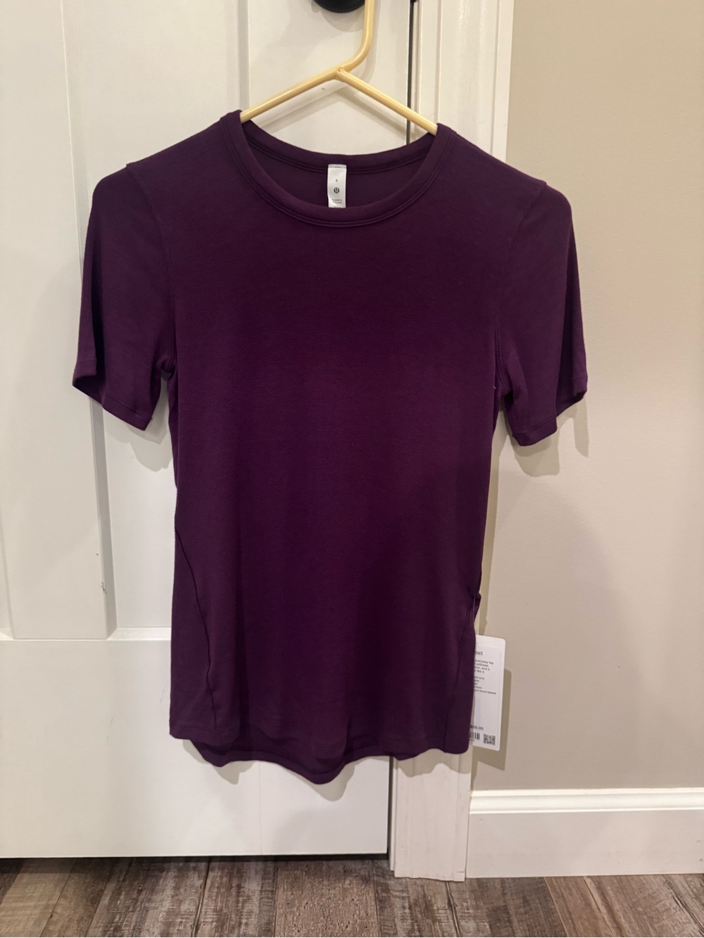 lululemon Hold Tight Short Sleeve Shirt Dramatic Magenta Size 6 NWT